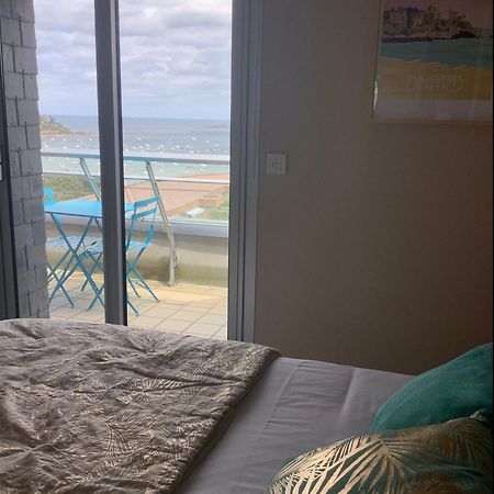 Heol - Appartement 2 Chambres - Vue Mer Et Parking Dinard Dış mekan fotoğraf