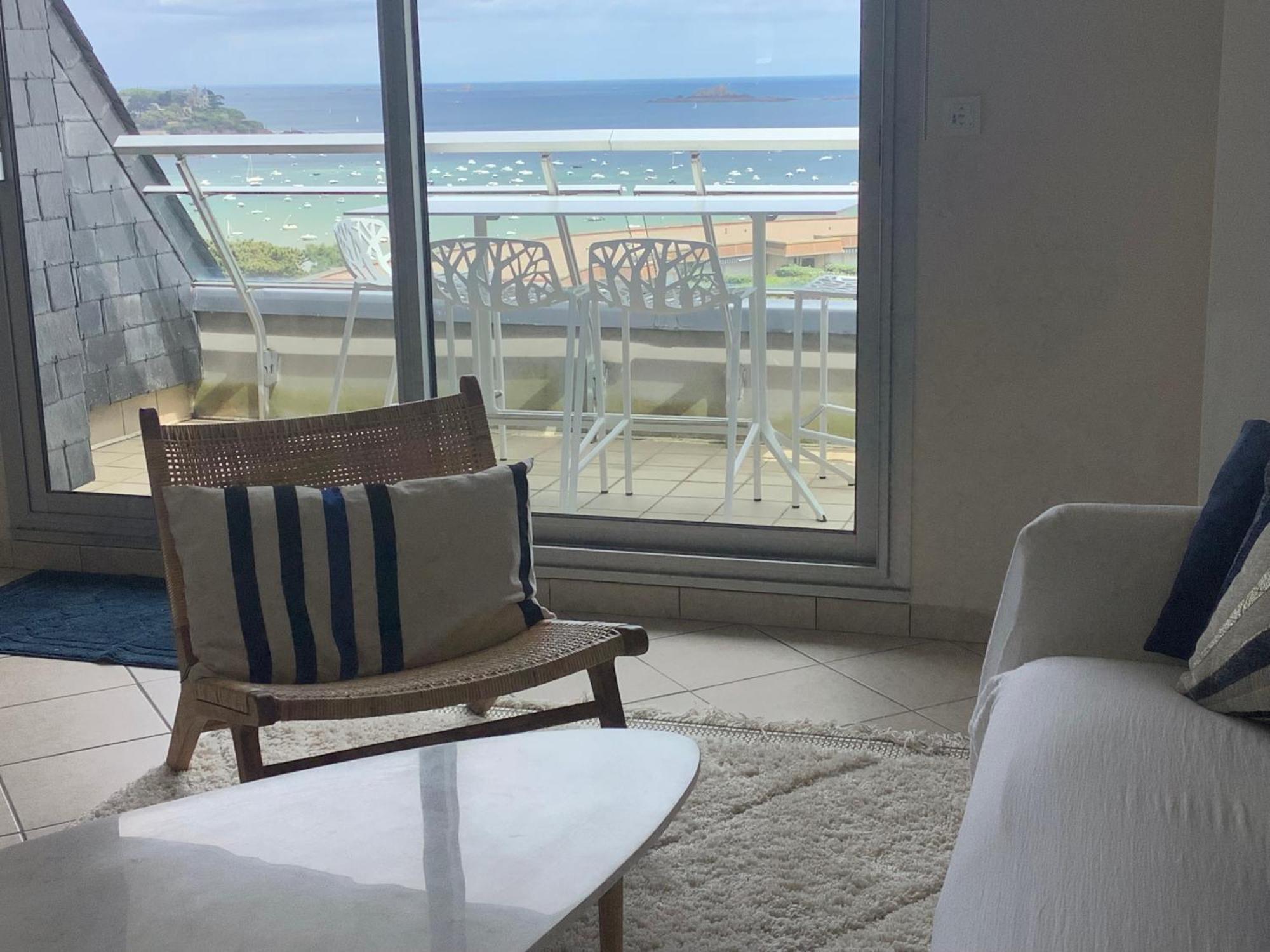 Heol - Appartement 2 Chambres - Vue Mer Et Parking Dinard Dış mekan fotoğraf